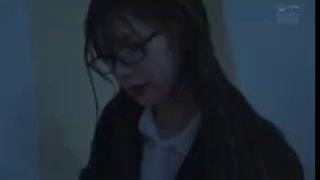 继妹：你不会在对着我的照片冲吧